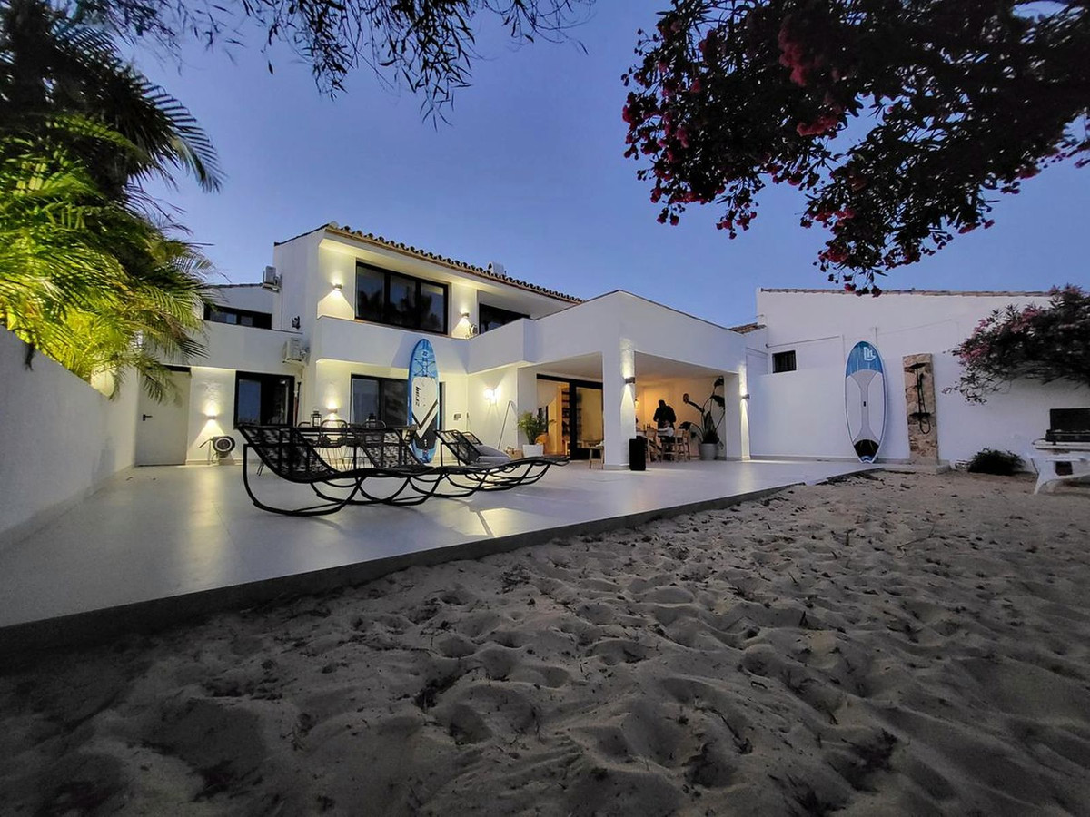 Huis te koop in Estepona | 6 slaapkamers H5433727