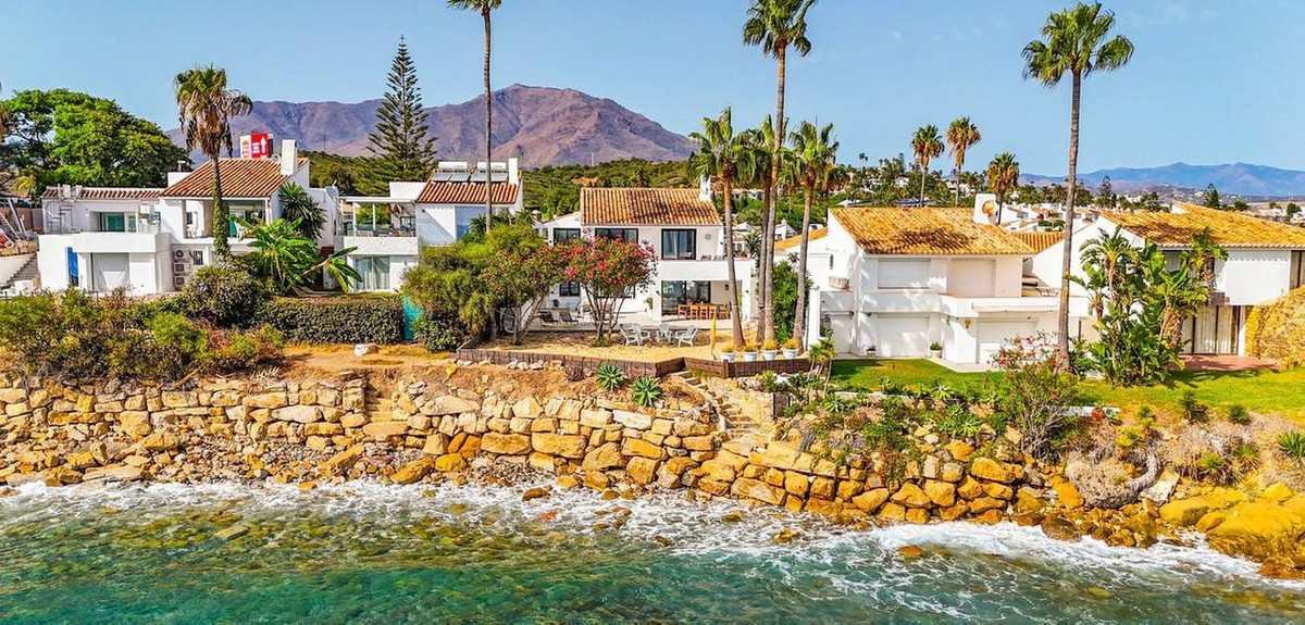 Huis te koop in Estepona | 6 slaapkamers H5433727