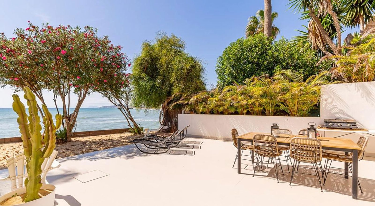 Huis te koop in Estepona | 6 slaapkamers H5433727