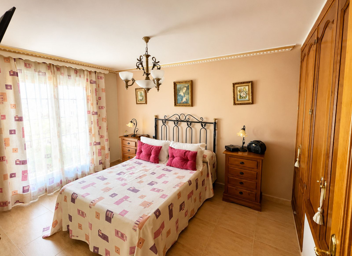 Huis te koop in Estepona | 2 slaapkamers H5435734