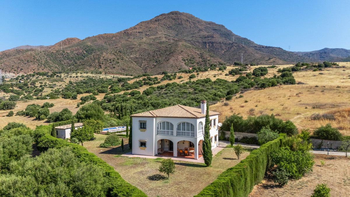 Huis te koop in Estepona | 4 slaapkamers H5436196