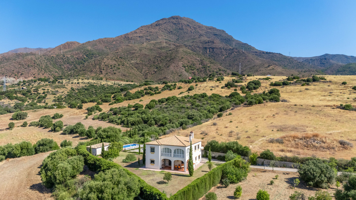 Huis te koop in Estepona | 4 slaapkamers H5436196