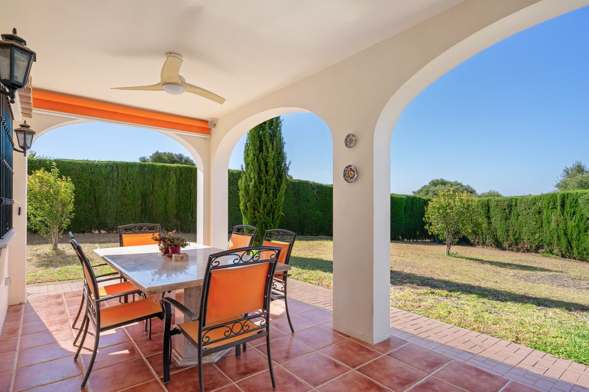 Huis te koop in Estepona | 4 slaapkamers H5436196