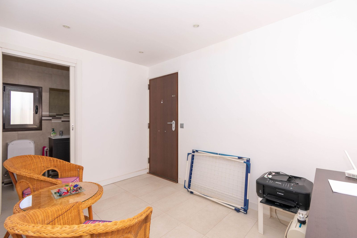 Huis te koop in Estepona | 4 slaapkamers H5437156