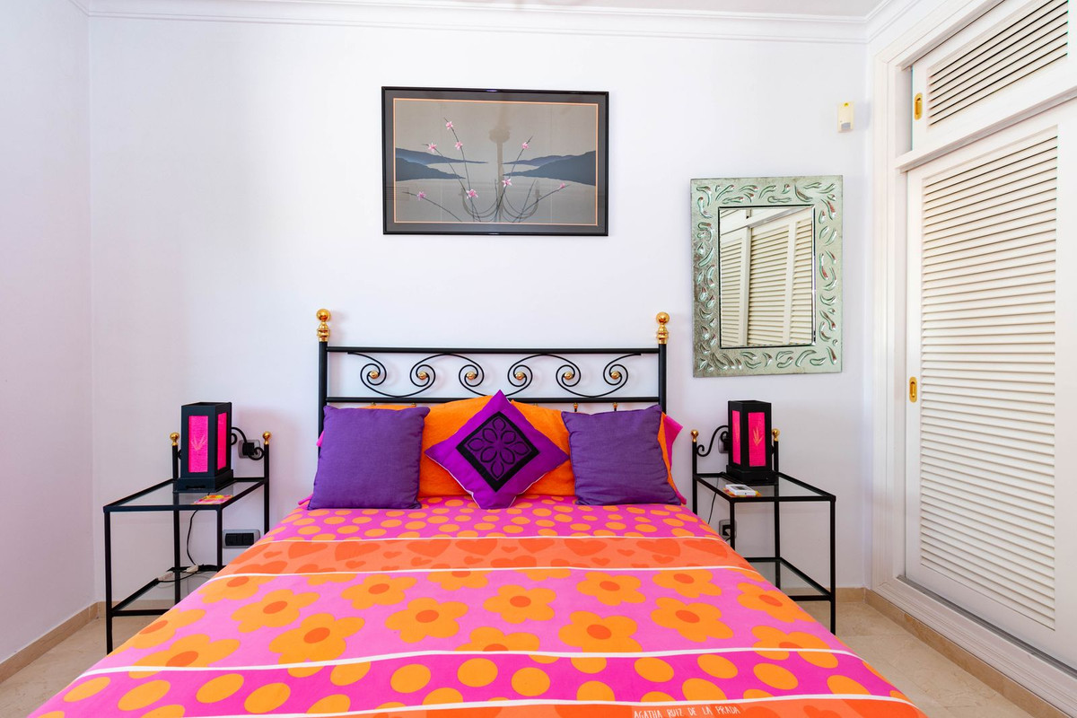 Huis te koop in Estepona | 4 slaapkamers H5437156