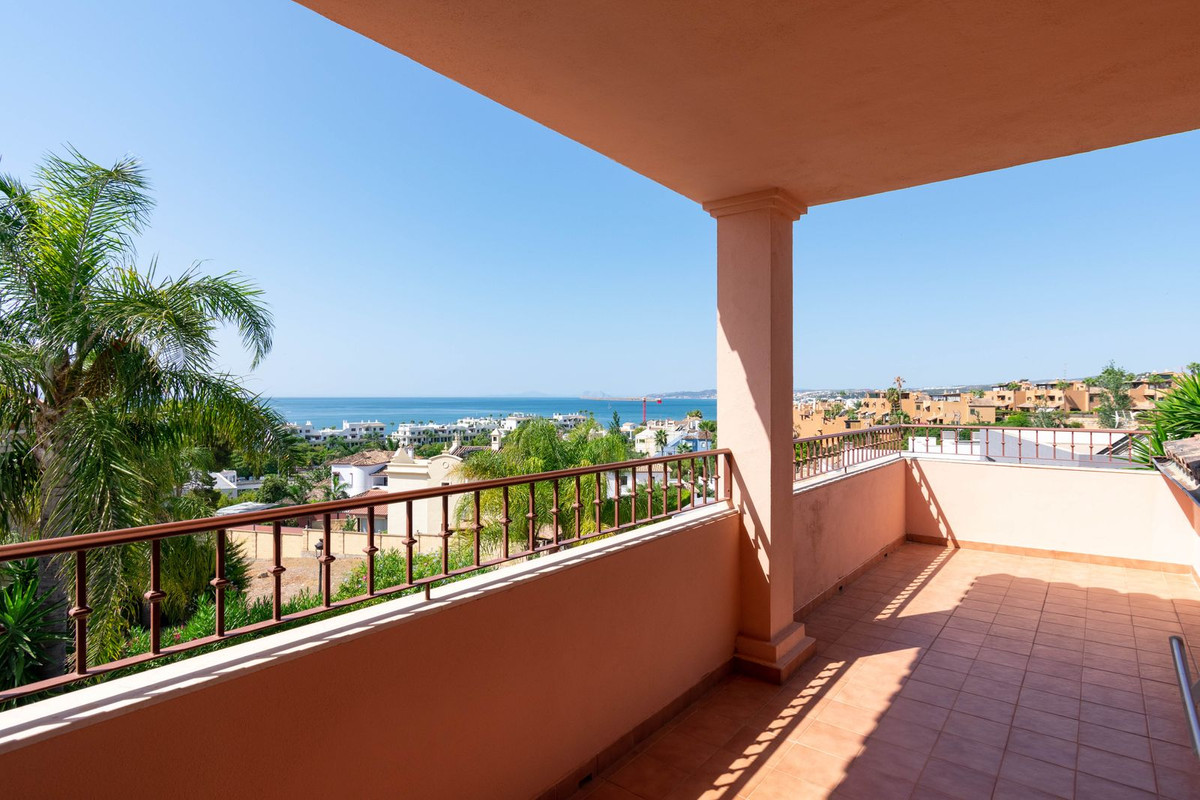 Huis te koop in Estepona | 4 slaapkamers H5437156