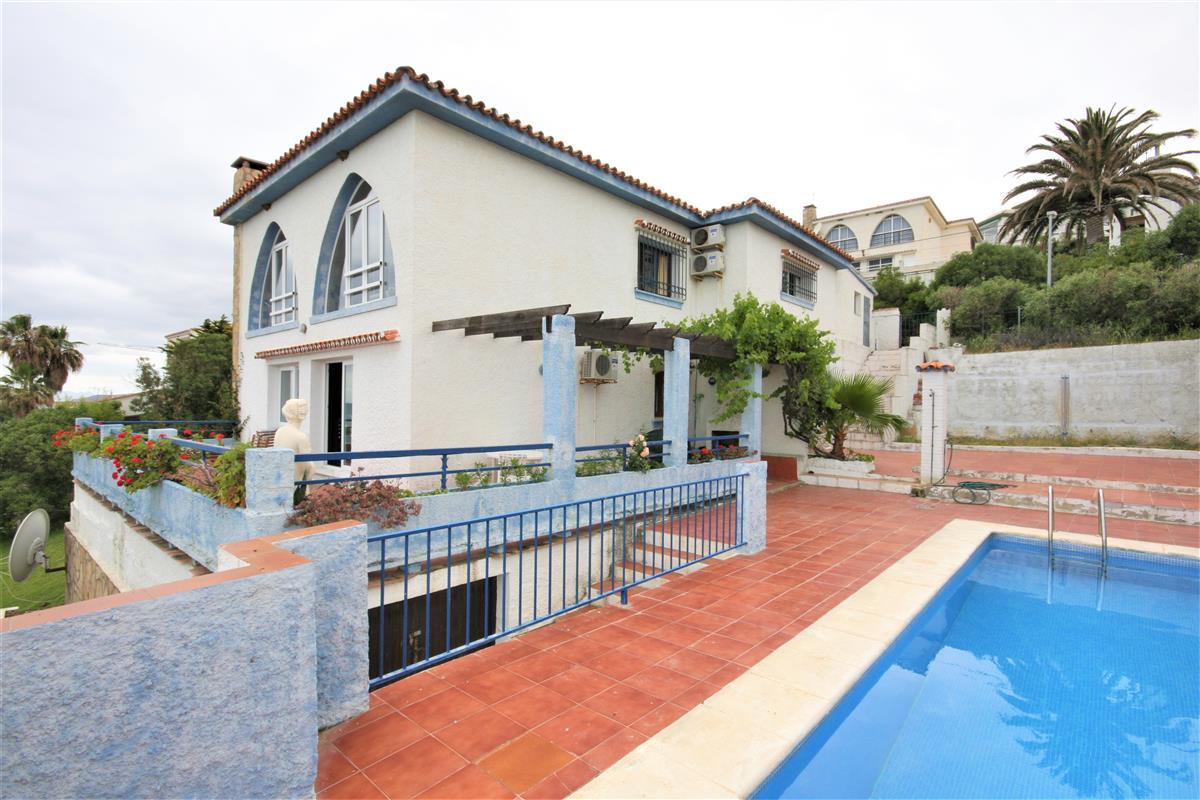 Huis te koop in Estepona | 4 slaapkamers H5437732