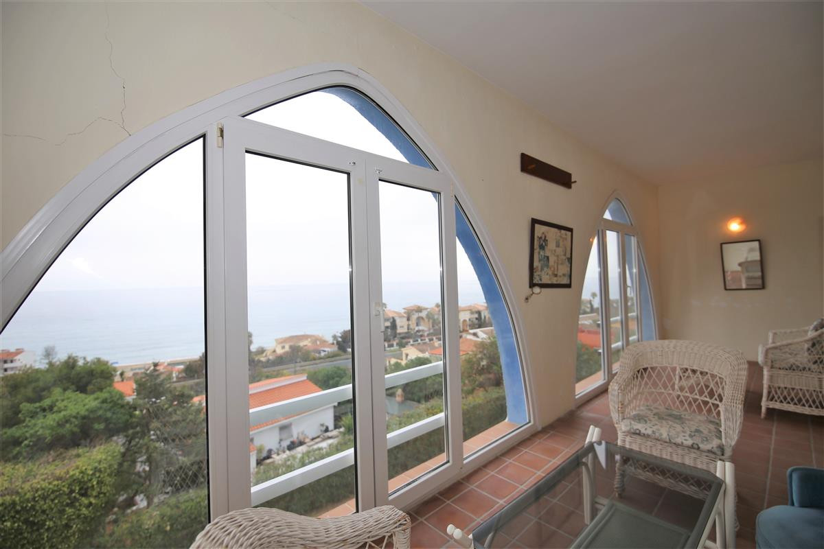 Huis te koop in Estepona | 4 slaapkamers H5437732