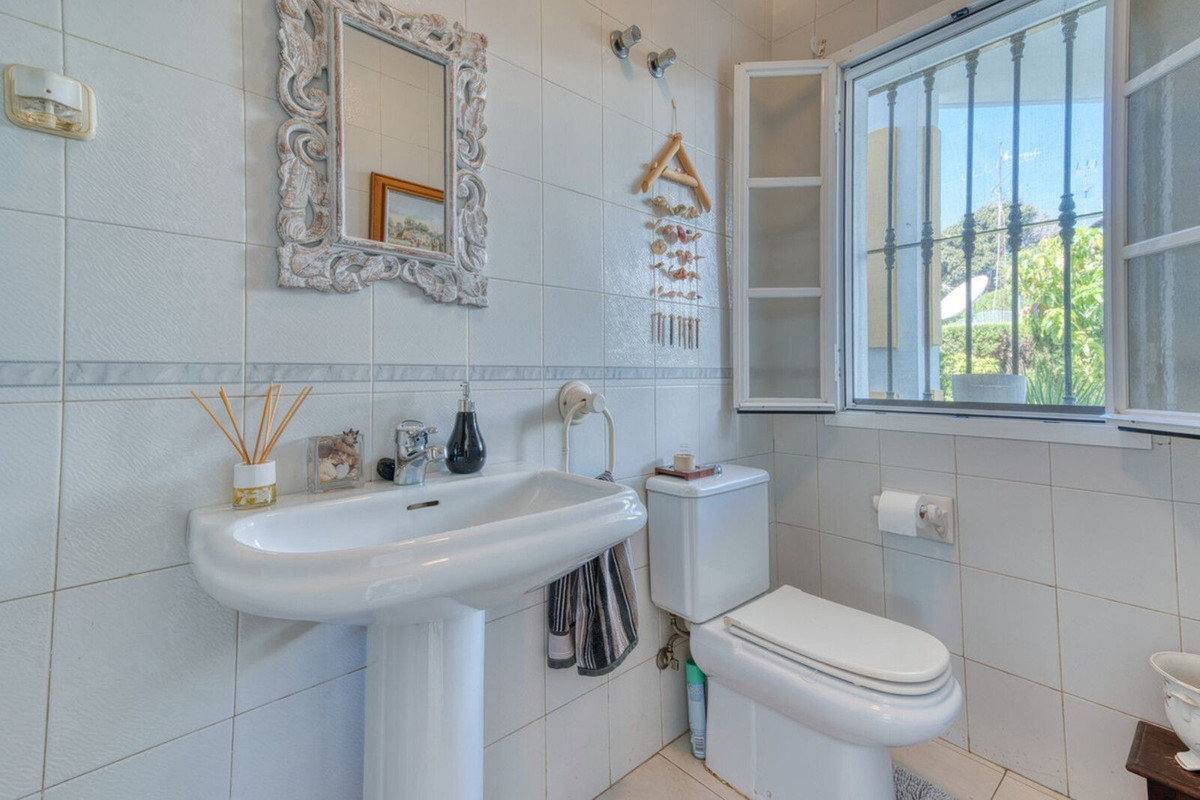 Huis te koop in Estepona | 3 slaapkamers H5438779