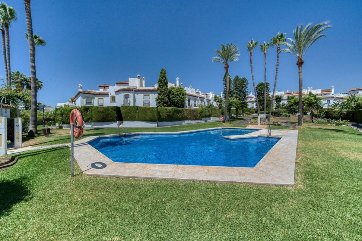 Huis te koop in Estepona | 3 slaapkamers H5438779