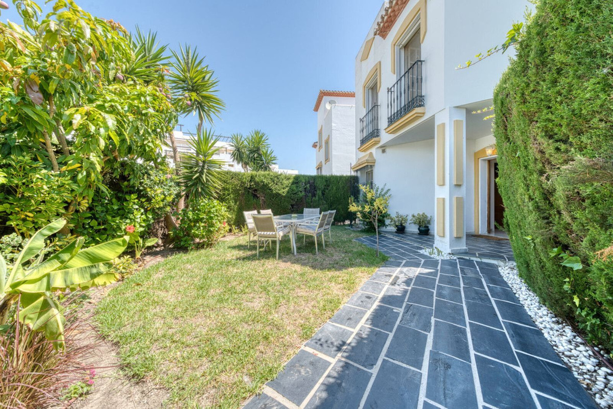 Huis te koop in Estepona | 3 slaapkamers H5438779