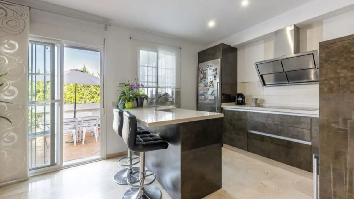Huis te koop in Estepona | 3 slaapkamers H5438839