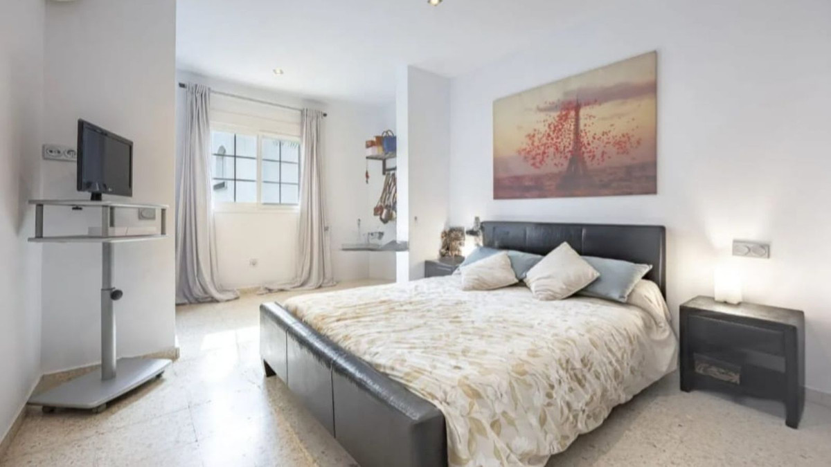 Huis te koop in Estepona | 3 slaapkamers H5438839