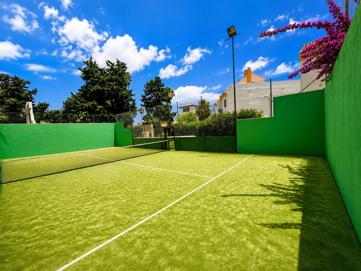 Huis te koop in Estepona | 4 slaapkamers H5441134
