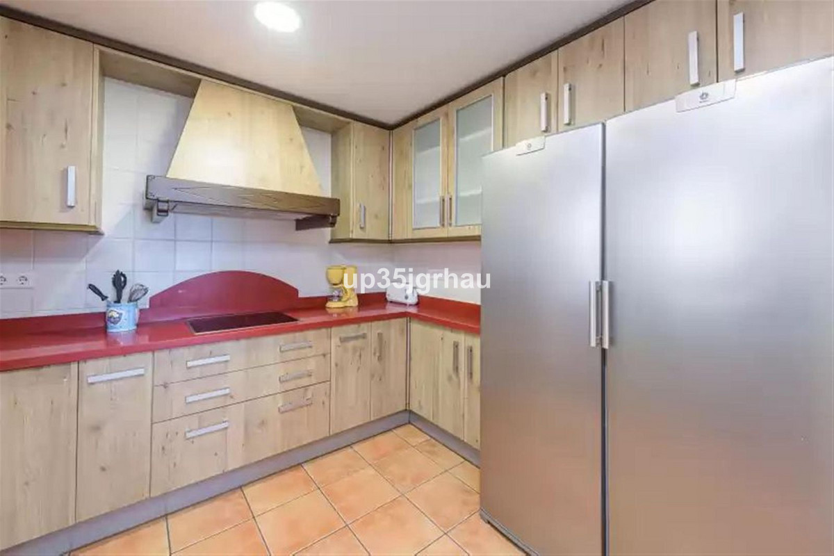 Huis te koop in Estepona | 6 slaapkamers H5444008