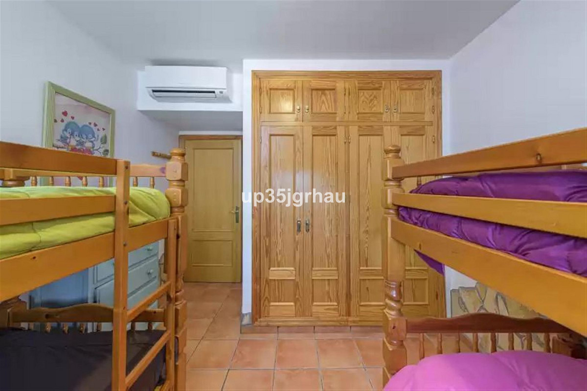 Huis te koop in Estepona | 6 slaapkamers H5444008