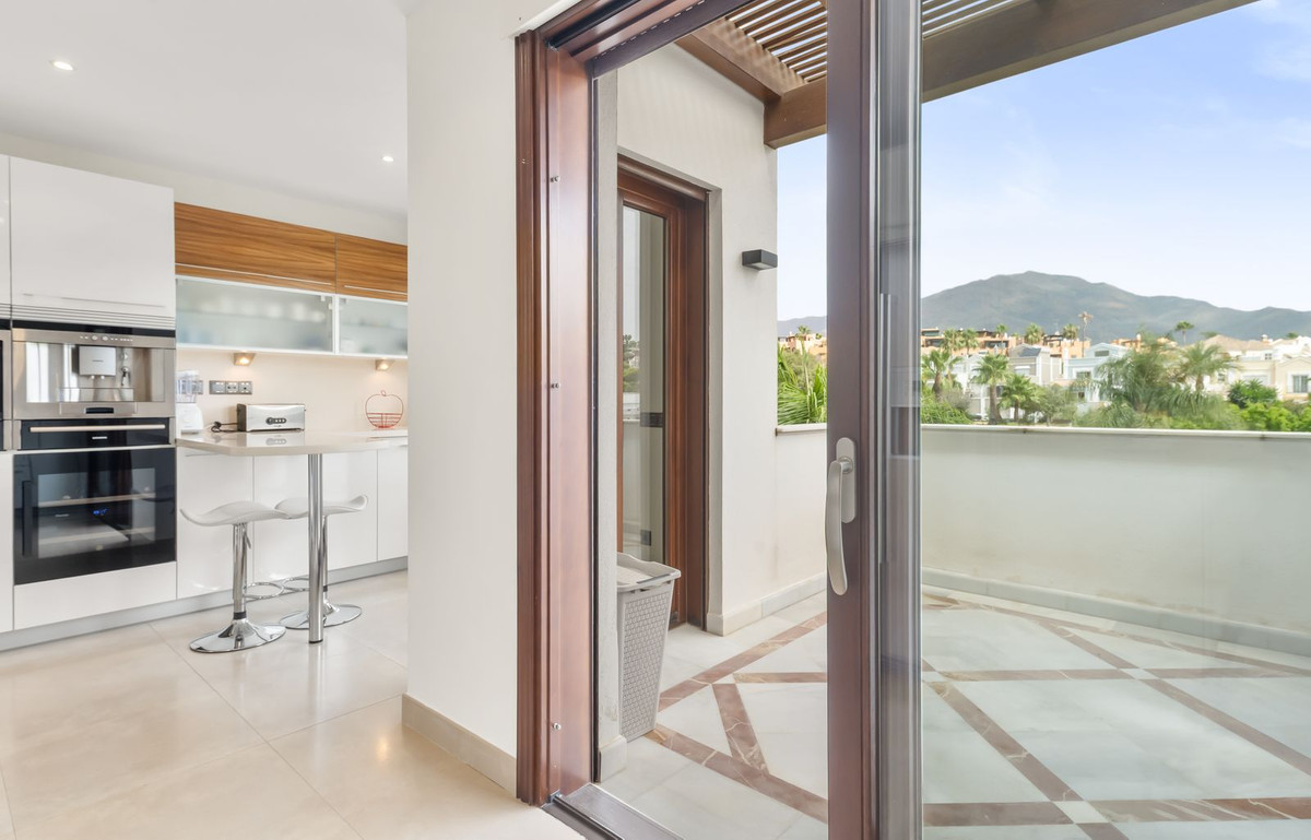 Huis te koop in Estepona | 3 slaapkamers H5444227
