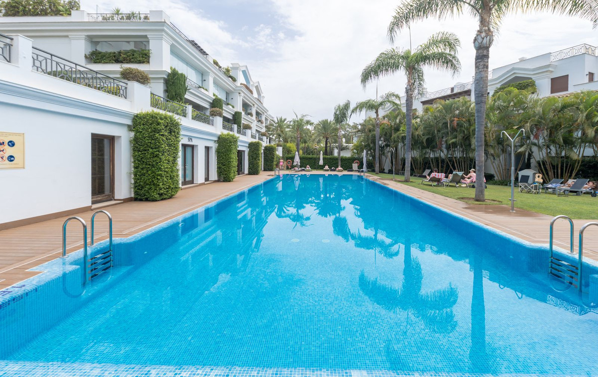 Huis te koop in Estepona | 3 slaapkamers H5444227