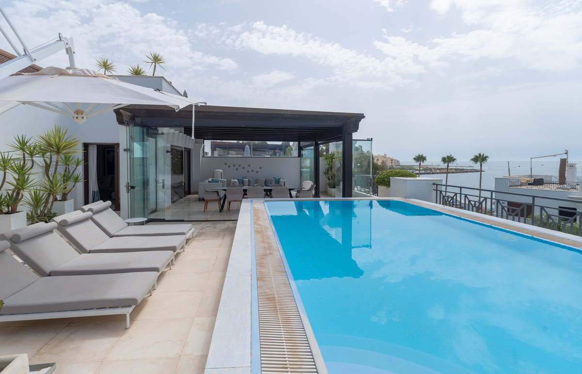 Huis te koop in Estepona | 3 slaapkamers H5444227