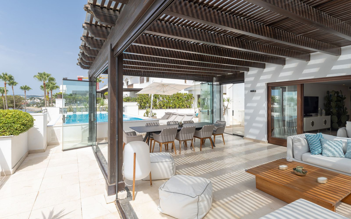 Huis te koop in Estepona | 3 slaapkamers H5444227