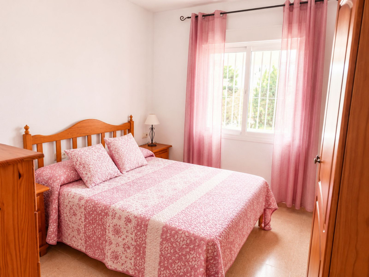 Huis te koop in Estepona | 6 slaapkamers H5444284