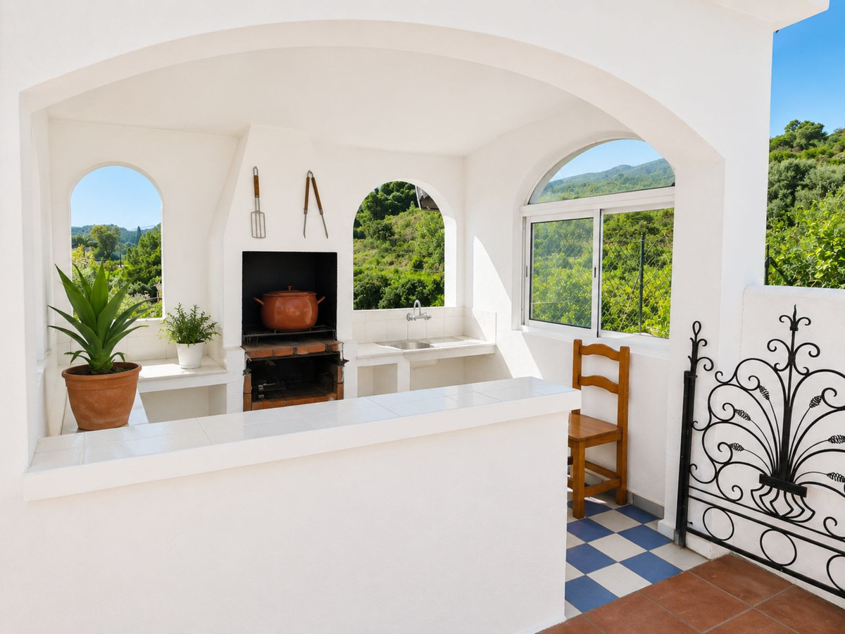 Huis te koop in Estepona | 6 slaapkamers H5444284