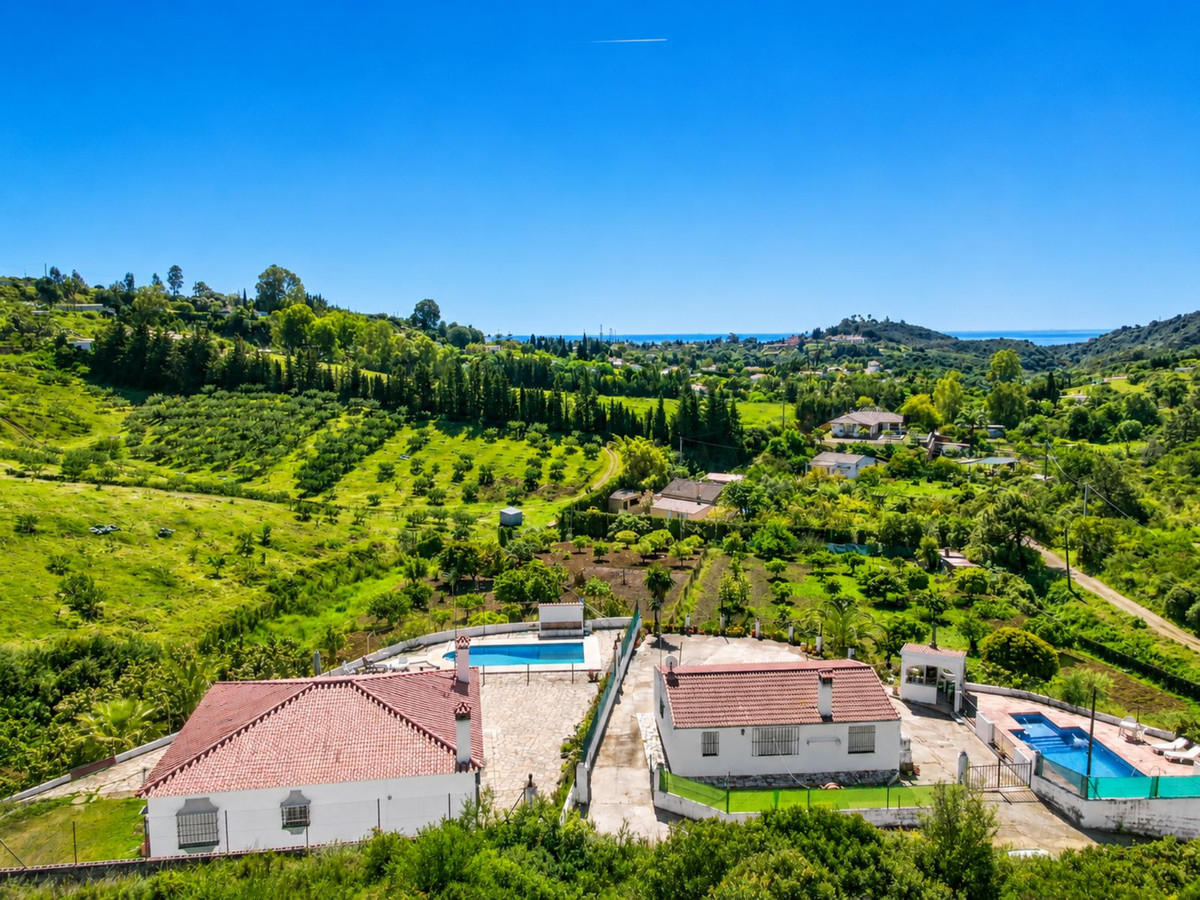 Huis te koop in Estepona | 6 slaapkamers H5444284