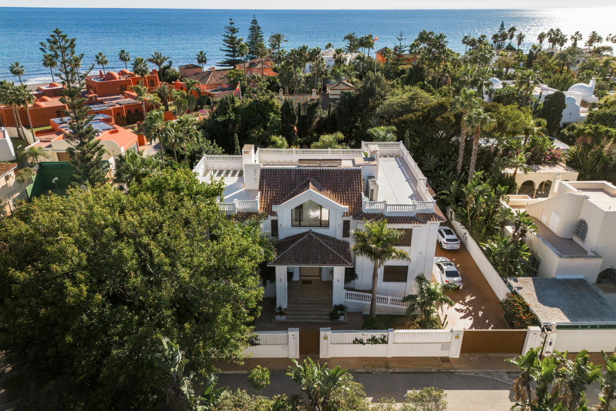 Huis te koop in Estepona | 7 slaapkamers H5444944
