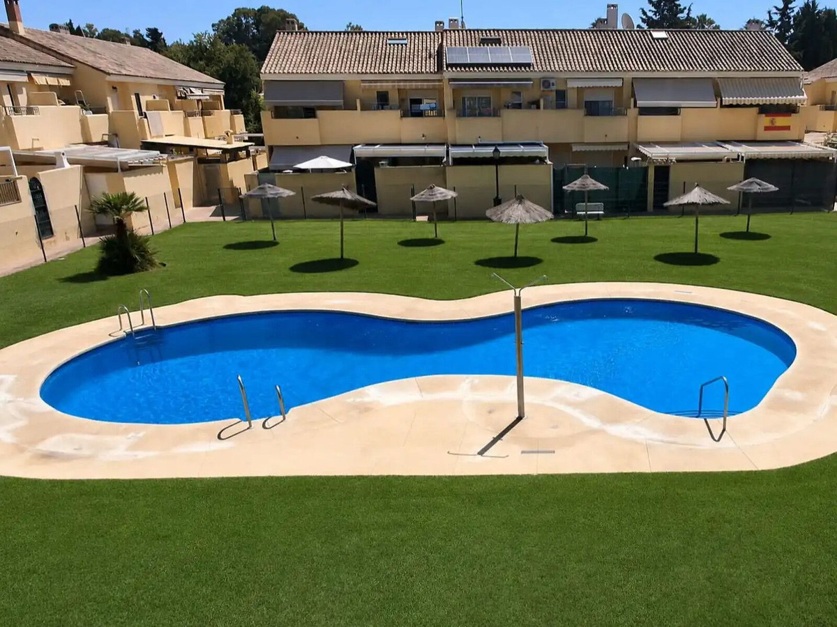 Huis te koop in Estepona | 3 slaapkamers H5445265