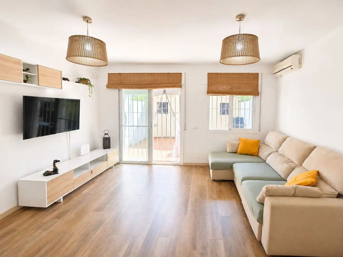 Huis te koop in Estepona | 3 slaapkamers H5445265