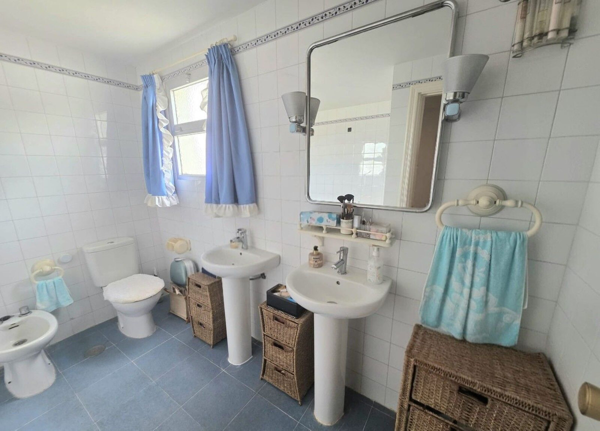 Huis te koop in Estepona | 3 slaapkamers H5445340