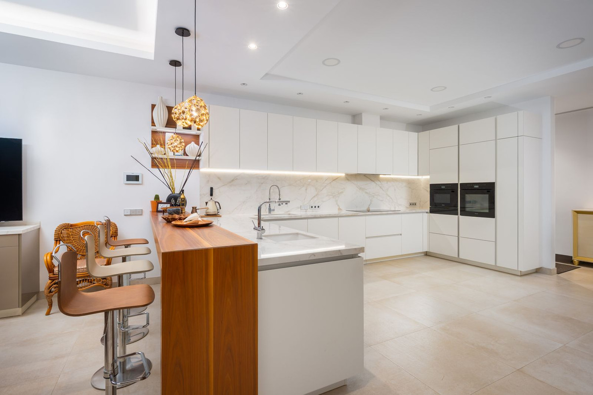 Huis te koop in Estepona | 7 slaapkamers H5446609