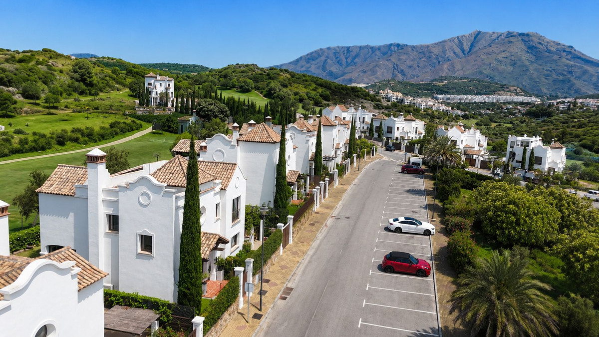 Huis te koop in Estepona | 3 slaapkamers H5447479