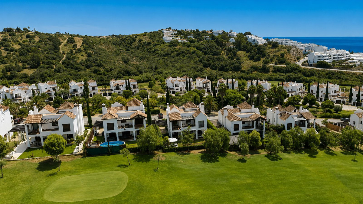 Huis te koop in Estepona | 3 slaapkamers H5447479