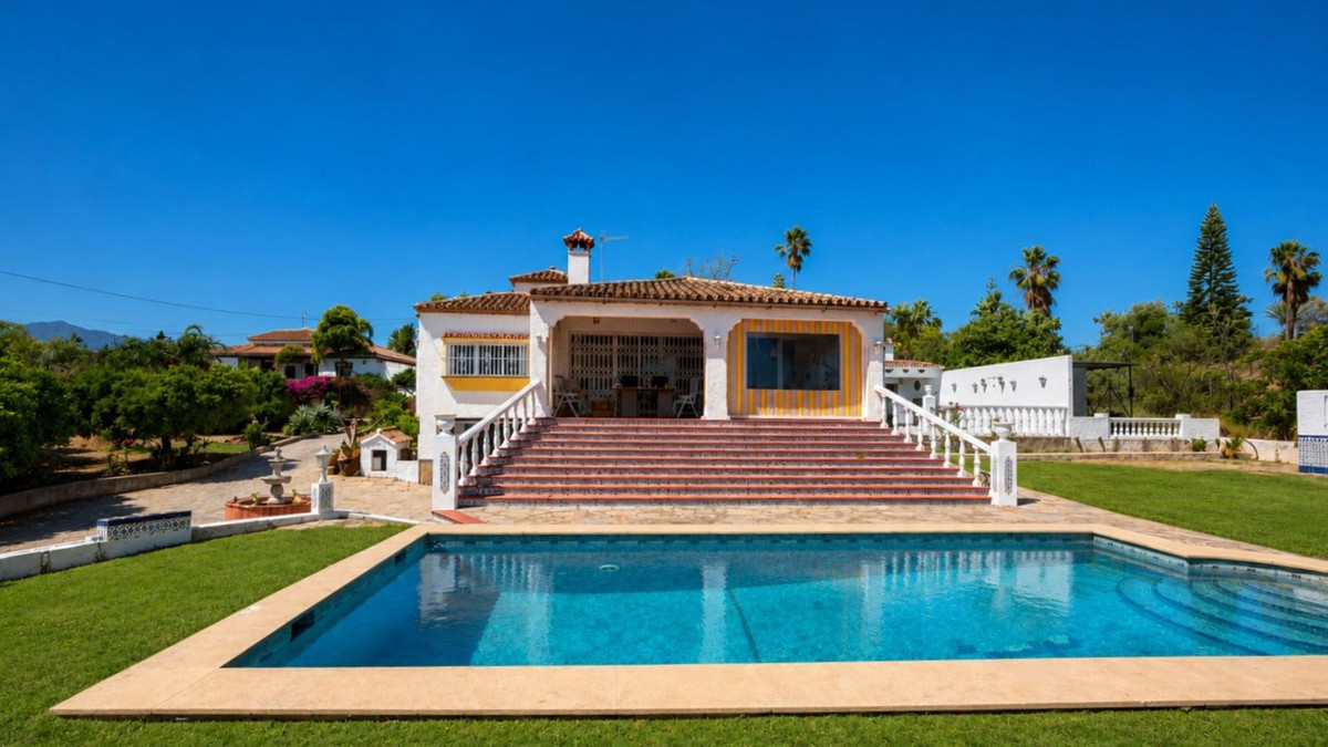 Huis te koop in Estepona | 3 slaapkamers H5447485