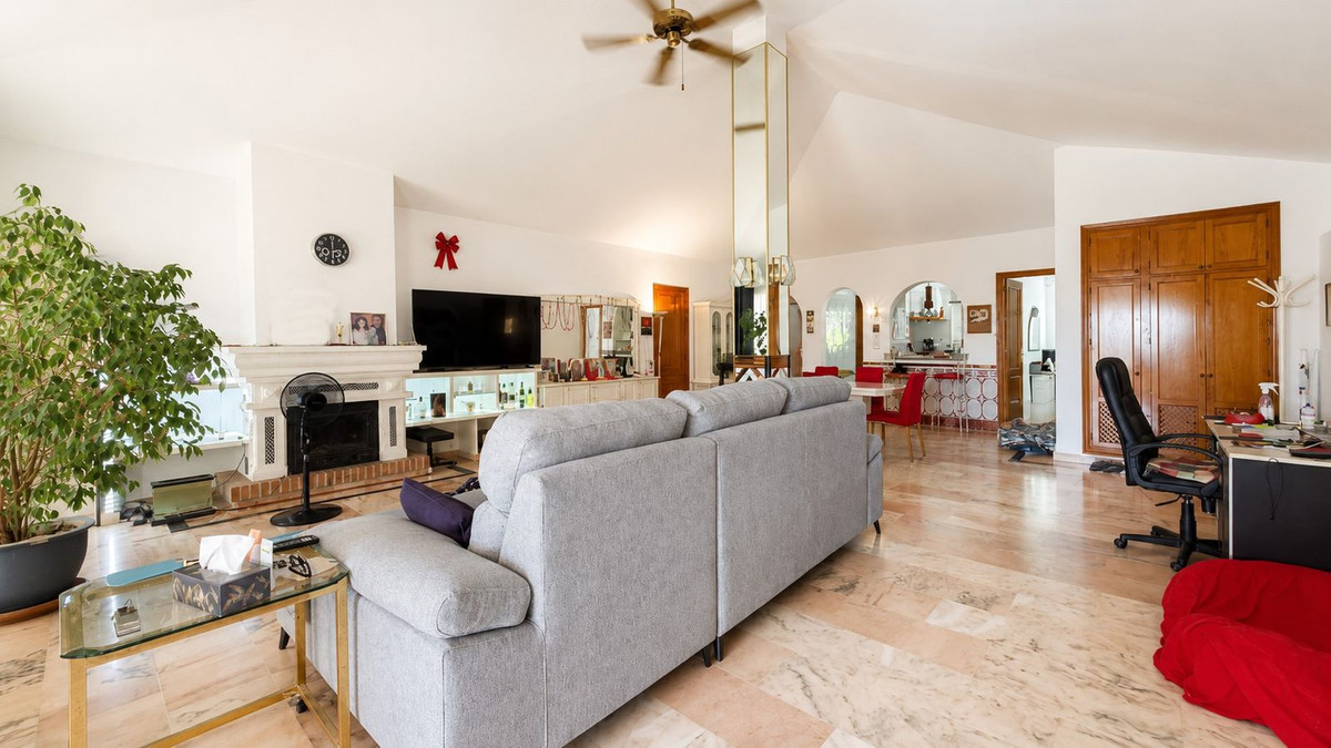 Huis te koop in Estepona | 3 slaapkamers H5447485