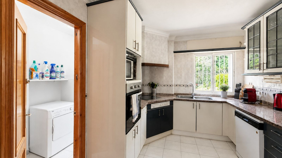 Huis te koop in Estepona | 3 slaapkamers H5447485