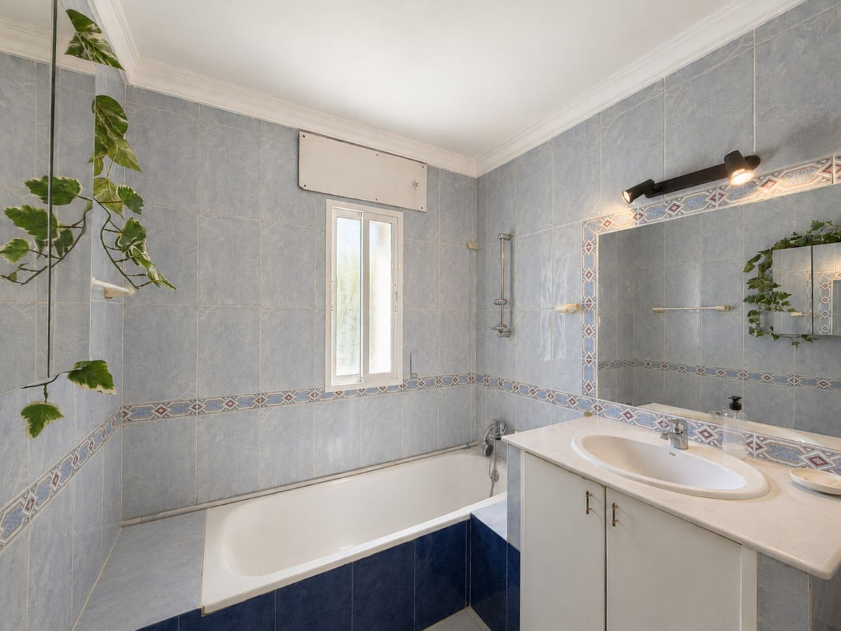 Huis te koop in Estepona | 3 slaapkamers H5447485