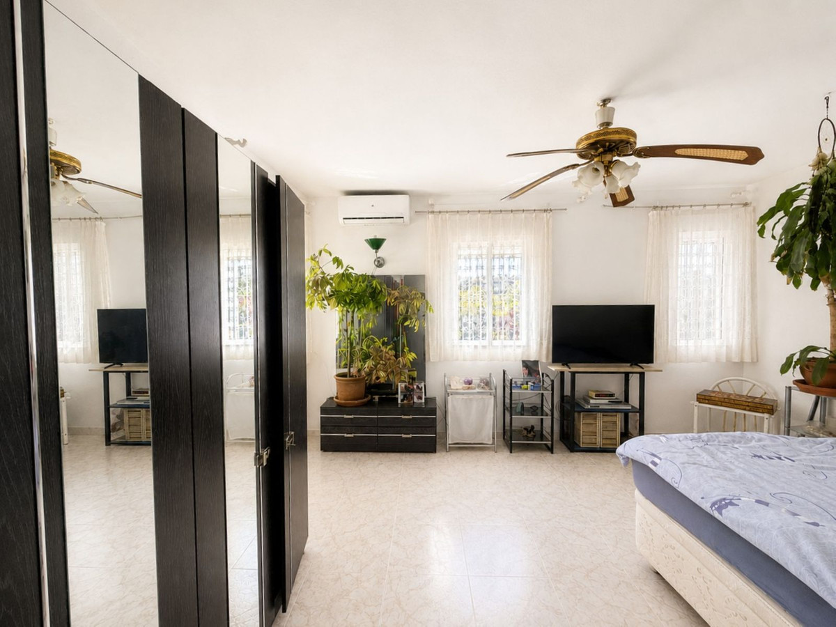 Huis te koop in Estepona | 3 slaapkamers H5447485