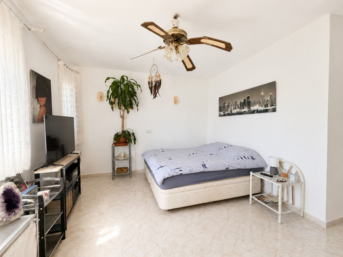 Huis te koop in Estepona | 3 slaapkamers H5447485