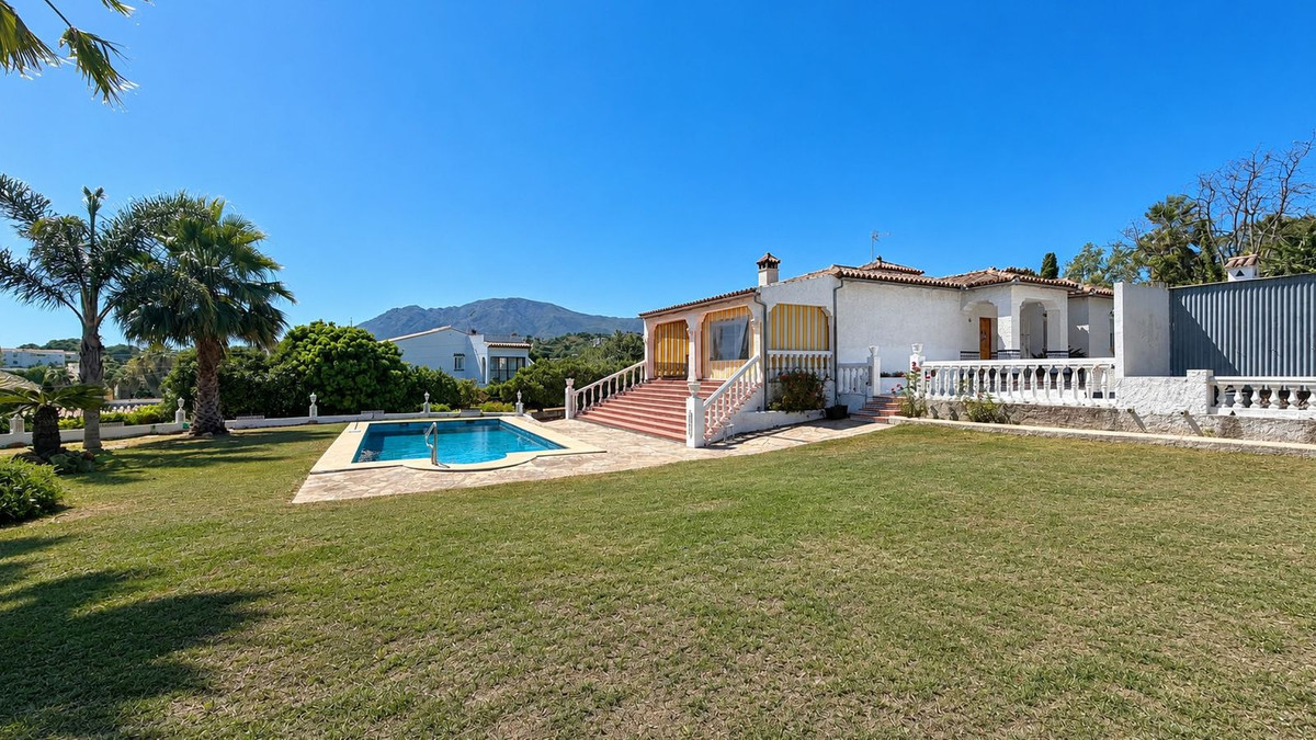 Huis te koop in Estepona | 3 slaapkamers H5447485