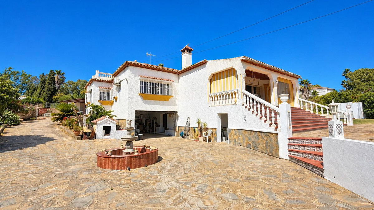 Huis te koop in Estepona | 3 slaapkamers H5447485
