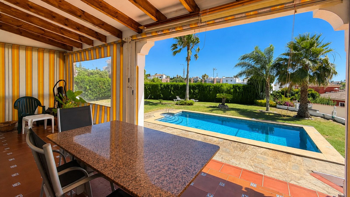 Huis te koop in Estepona | 3 slaapkamers H5447485