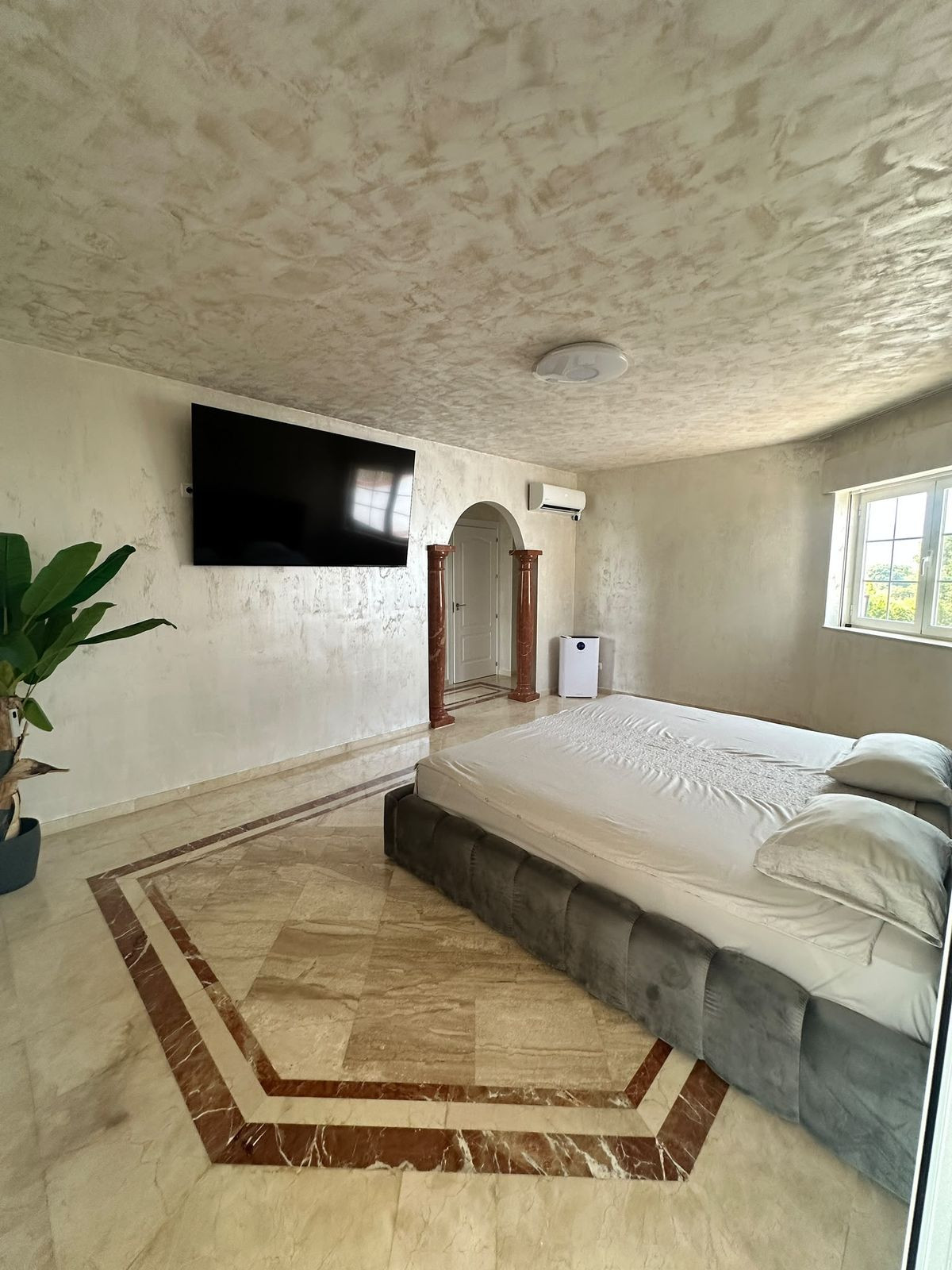 Huis te koop in Estepona | 5 slaapkamers H5448331