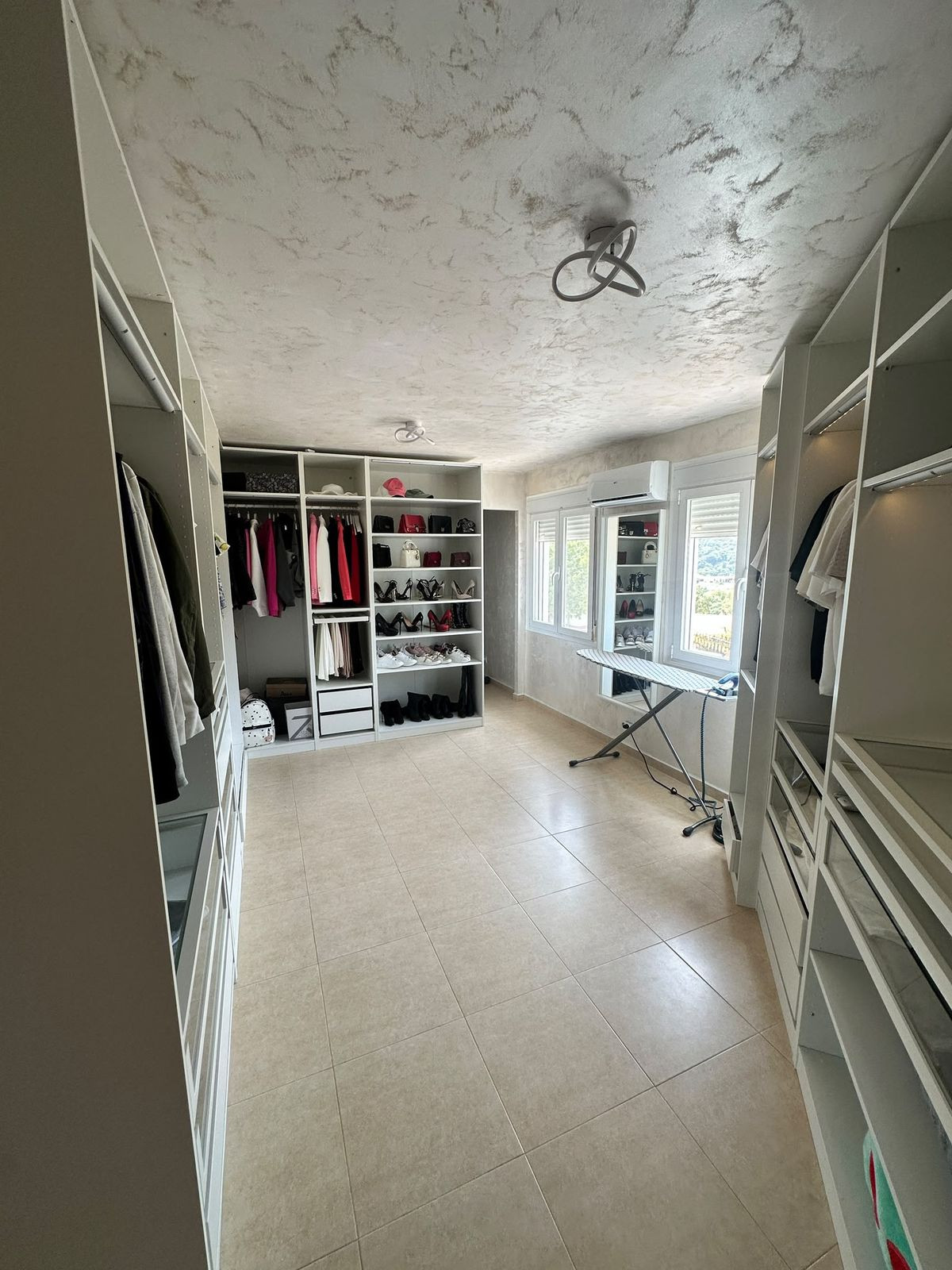 Huis te koop in Estepona | 5 slaapkamers H5448331
