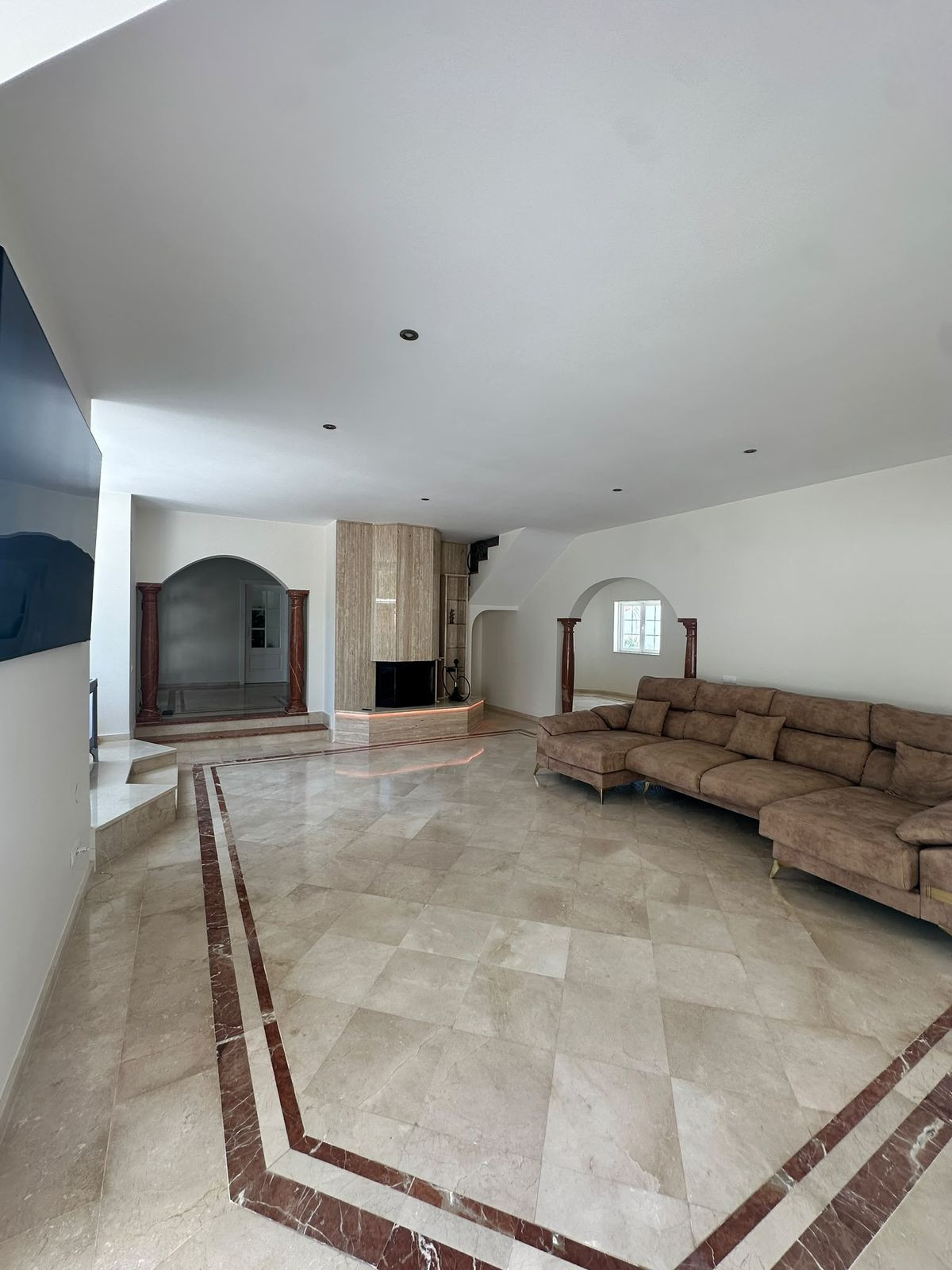 Huis te koop in Estepona | 5 slaapkamers H5448331