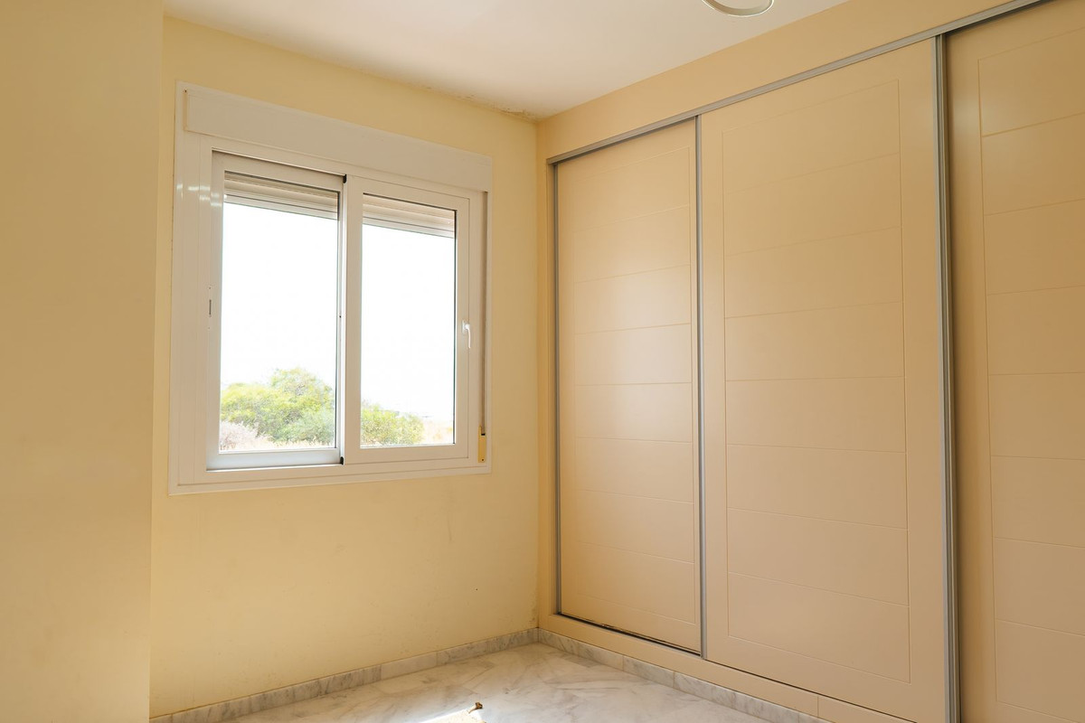Appartement te koop in Estepona | 2 slaapkamers H5450416