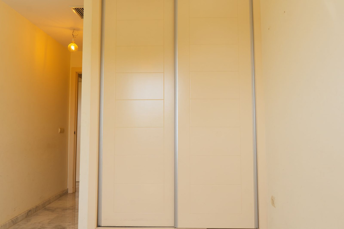 Appartement te koop in Estepona | 2 slaapkamers H5450416