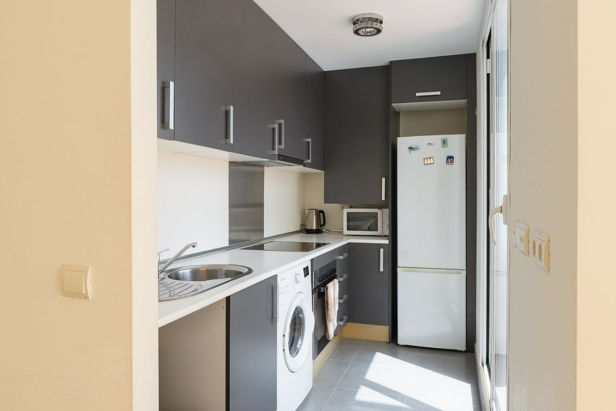 Appartement te koop in Estepona | 2 slaapkamers H5450416