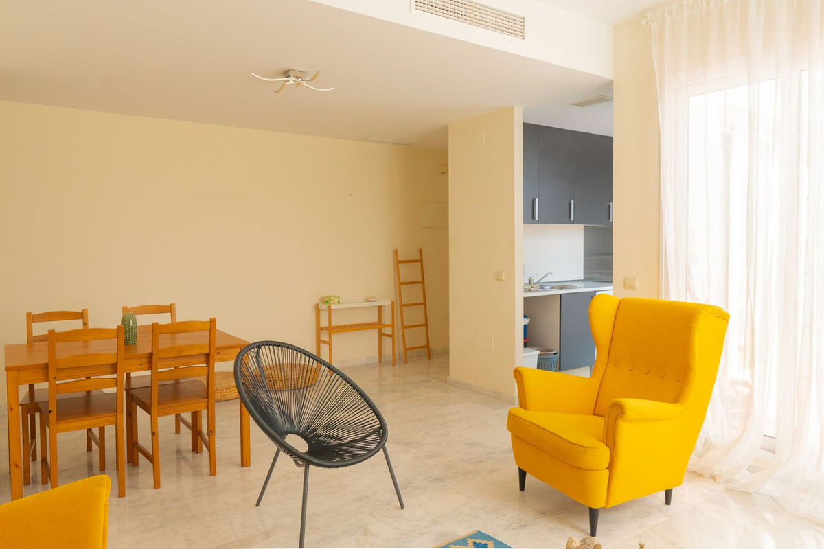 Appartement te koop in Estepona | 2 slaapkamers H5450416